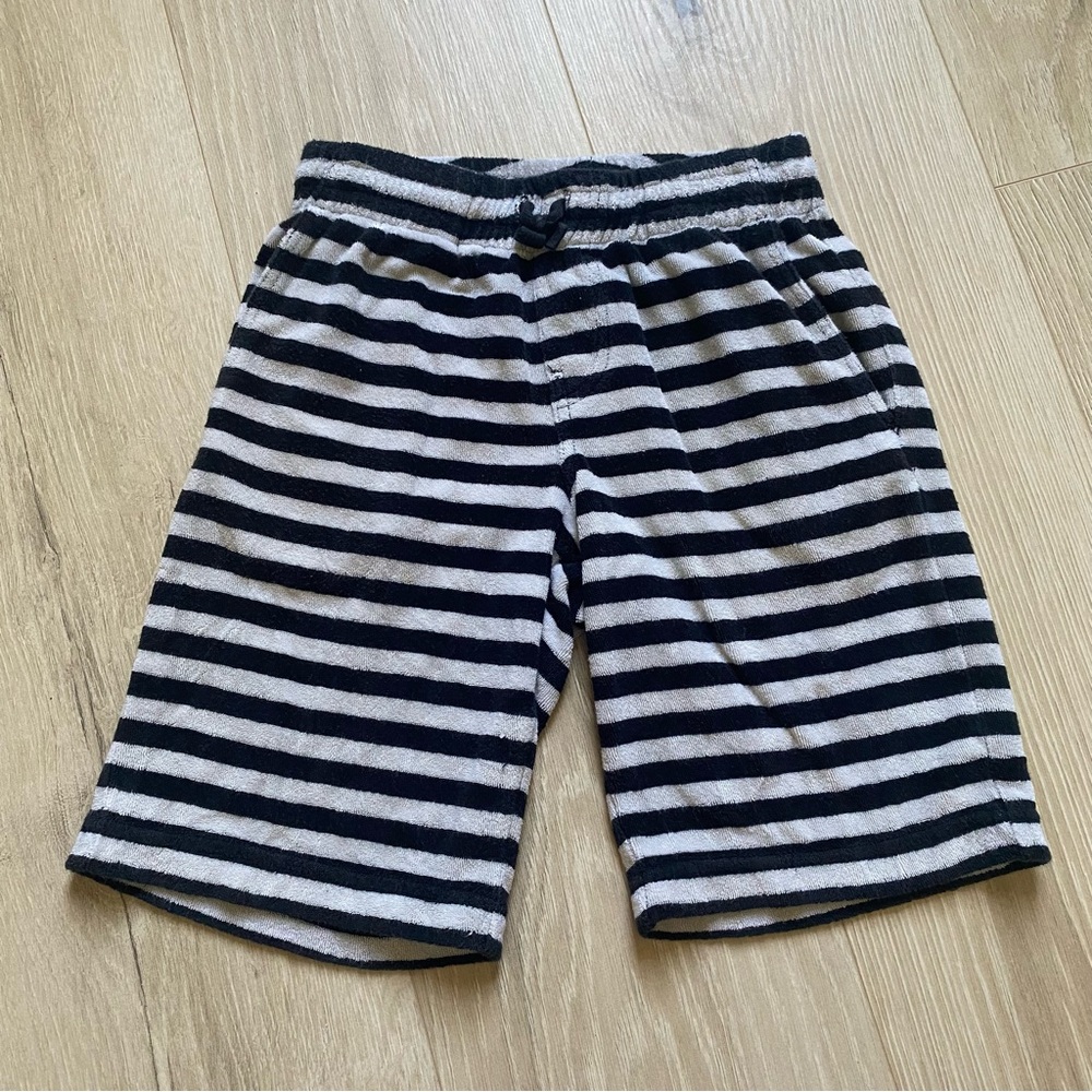 Tea Collection size 7 striped shorts
